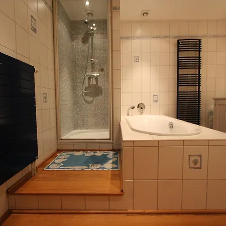 別荘 Historic Hideaway In *